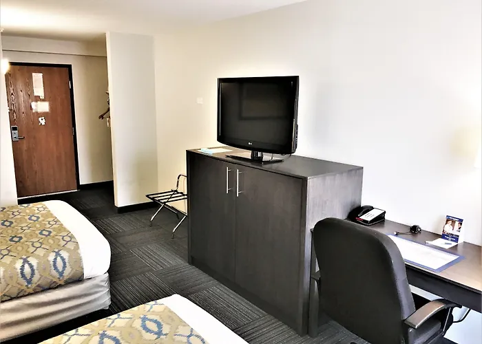 Western Hotel Naperville